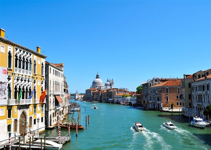 Reflections of Italy 2027