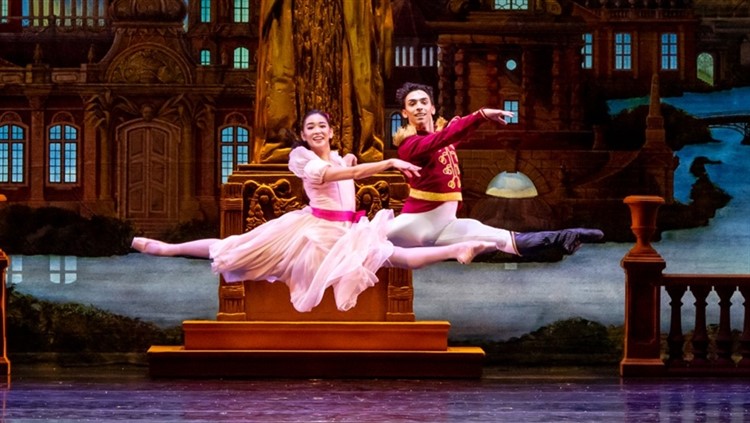 The Nutcracker at the Lyric Opera House
